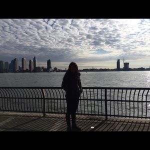 Meet your Posher, Ceja